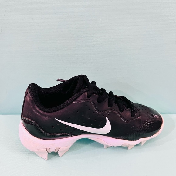 Nike Black and White Baseball Cleats youth size 10c - Picture 3 of 9